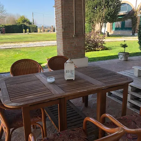Greggio Alloggio per agriturismo Casalserugo